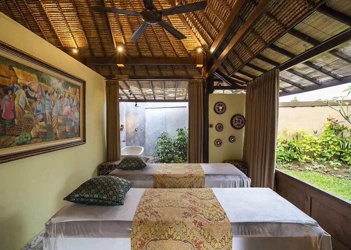 Hotel Arya 4*