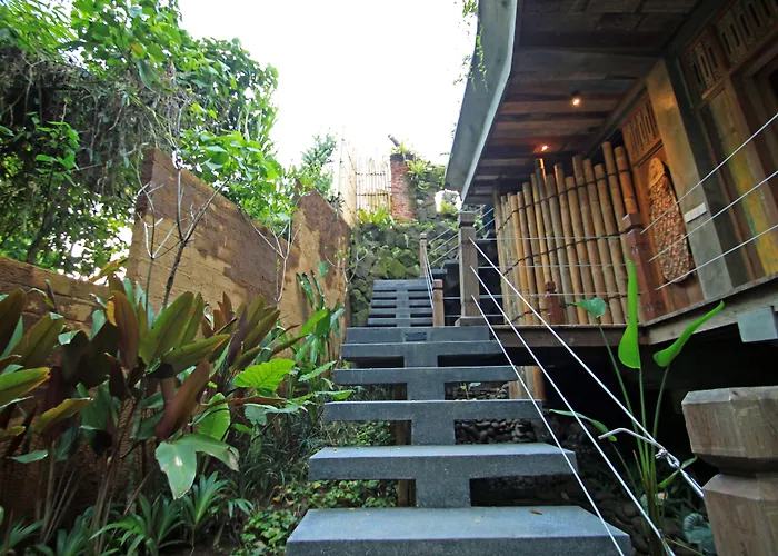 Hotel Arya
